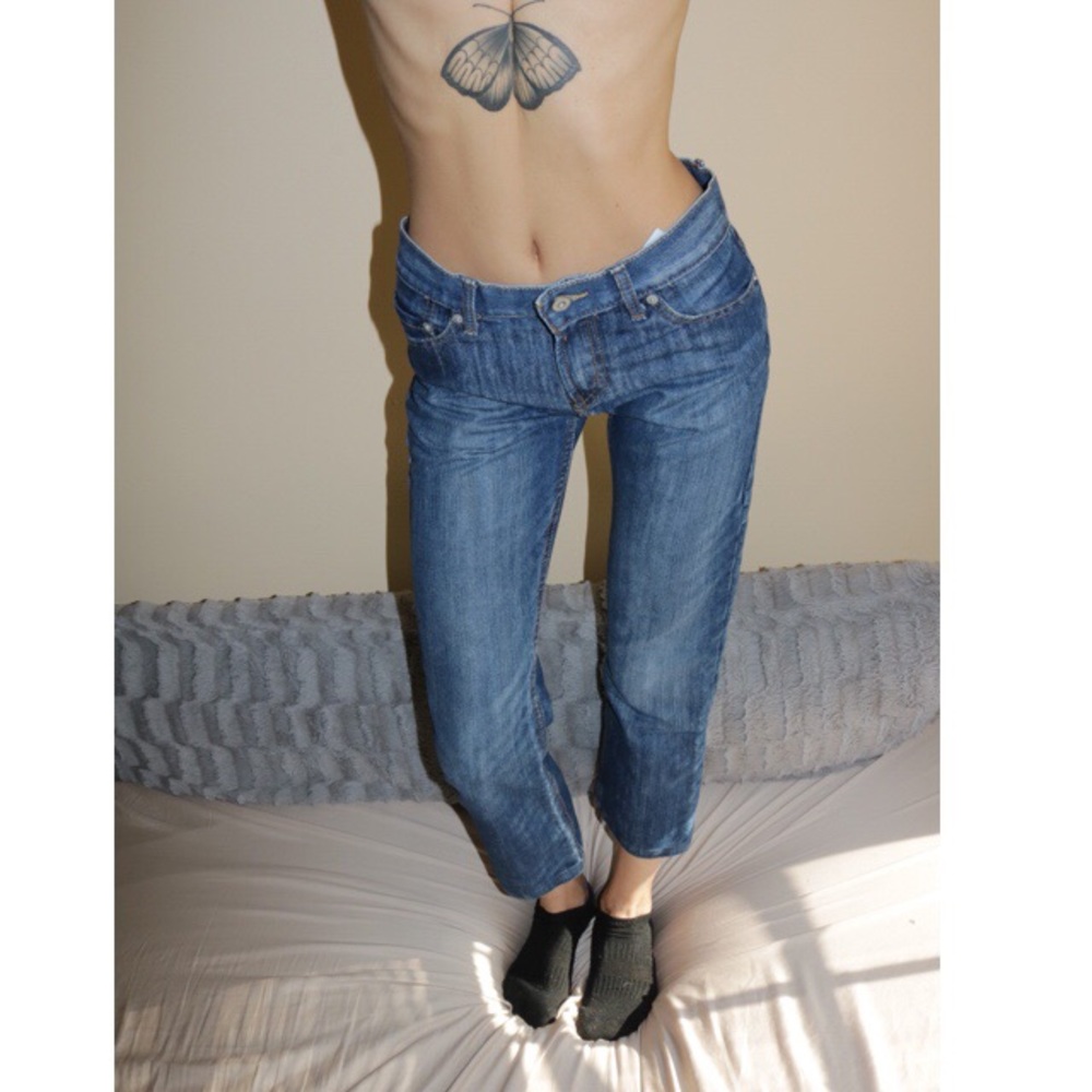 Levi’s Jean 514 Straight Slim Size 27 Waist !
